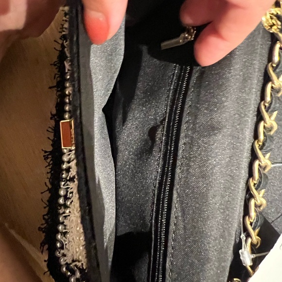 Chanel style shaggy B&W purse with gold and black chain and gold closure. NWT - Picture 6 of 9